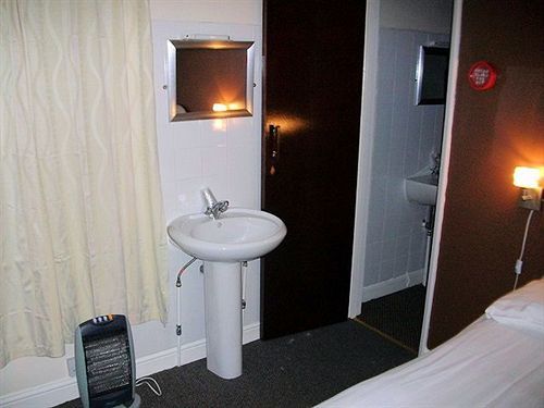 Bed & Breakfast The Trevross 2*